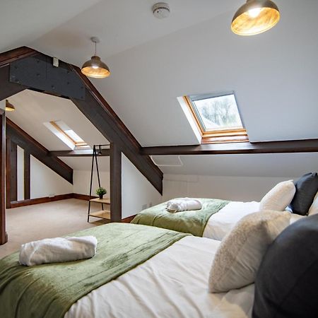 Madison House - Converted Church 5 Bed Pontypool Εξωτερικό φωτογραφία